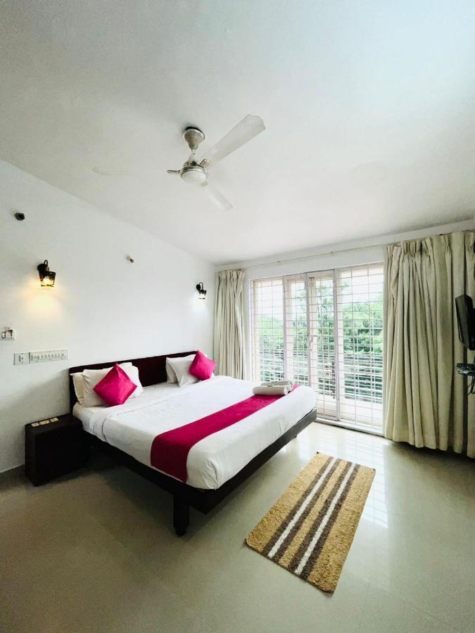 Red Stone Villas Coorg Madikeri Buitenkant foto