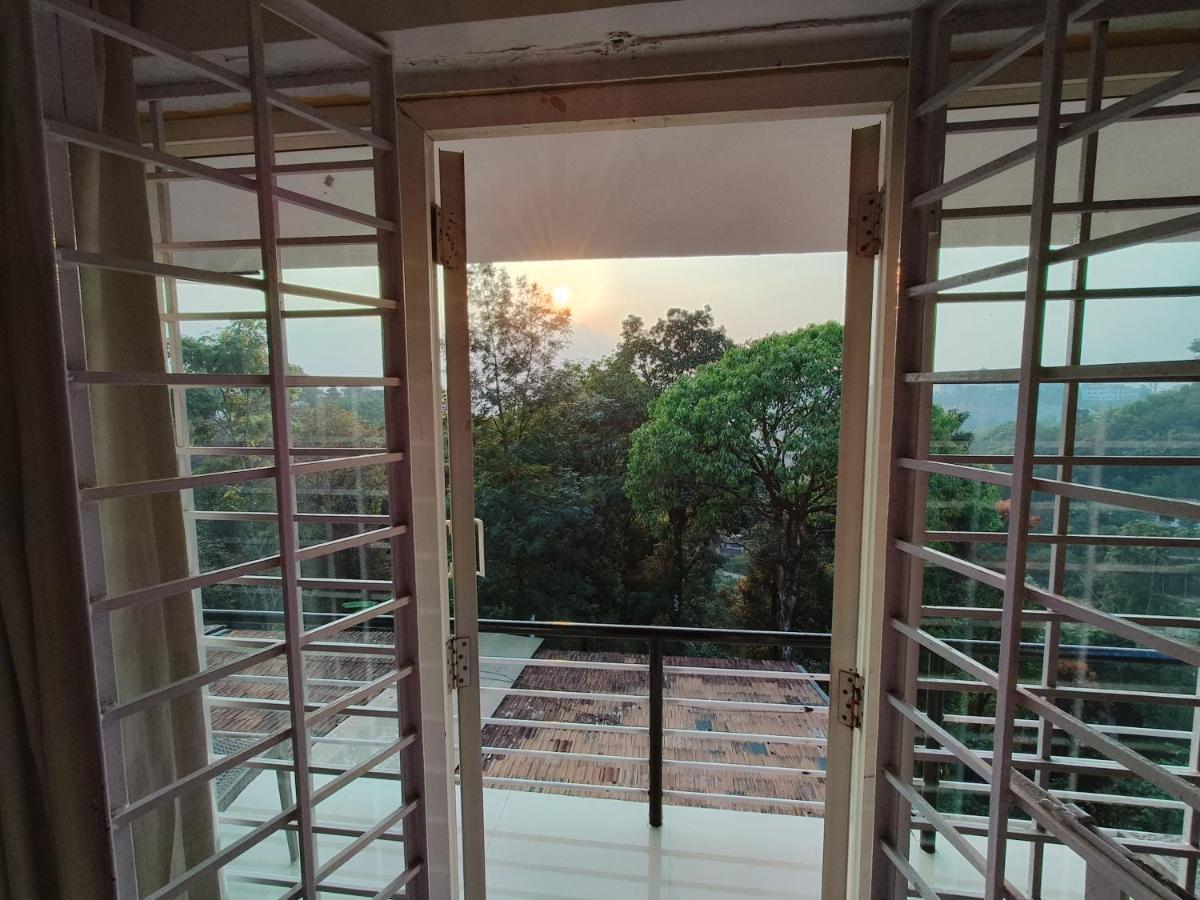 Red Stone Villas Coorg Madikeri Buitenkant foto